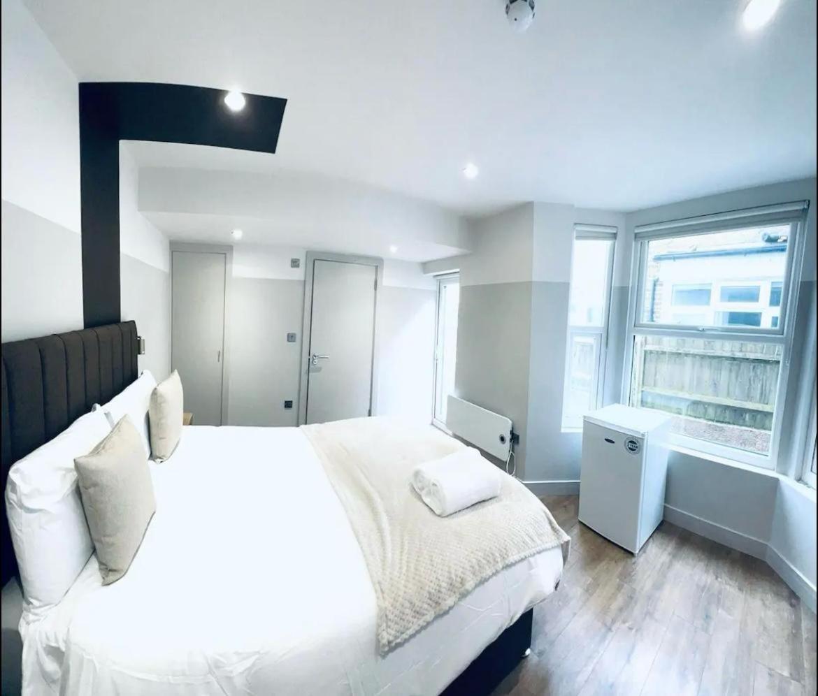 London South Charming Ensuite Look Like Hotel Designer Room Buitenkant foto