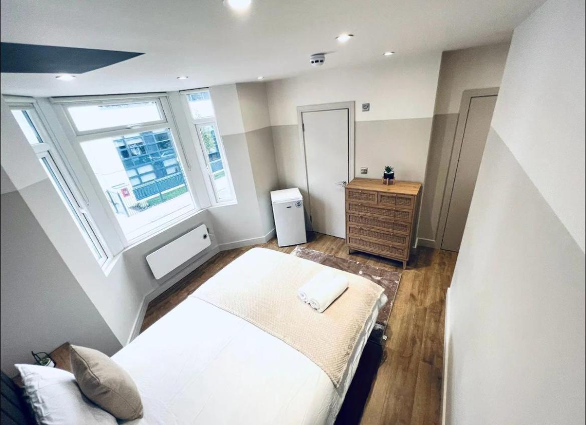 London South Charming Ensuite Look Like Hotel Designer Room Buitenkant foto