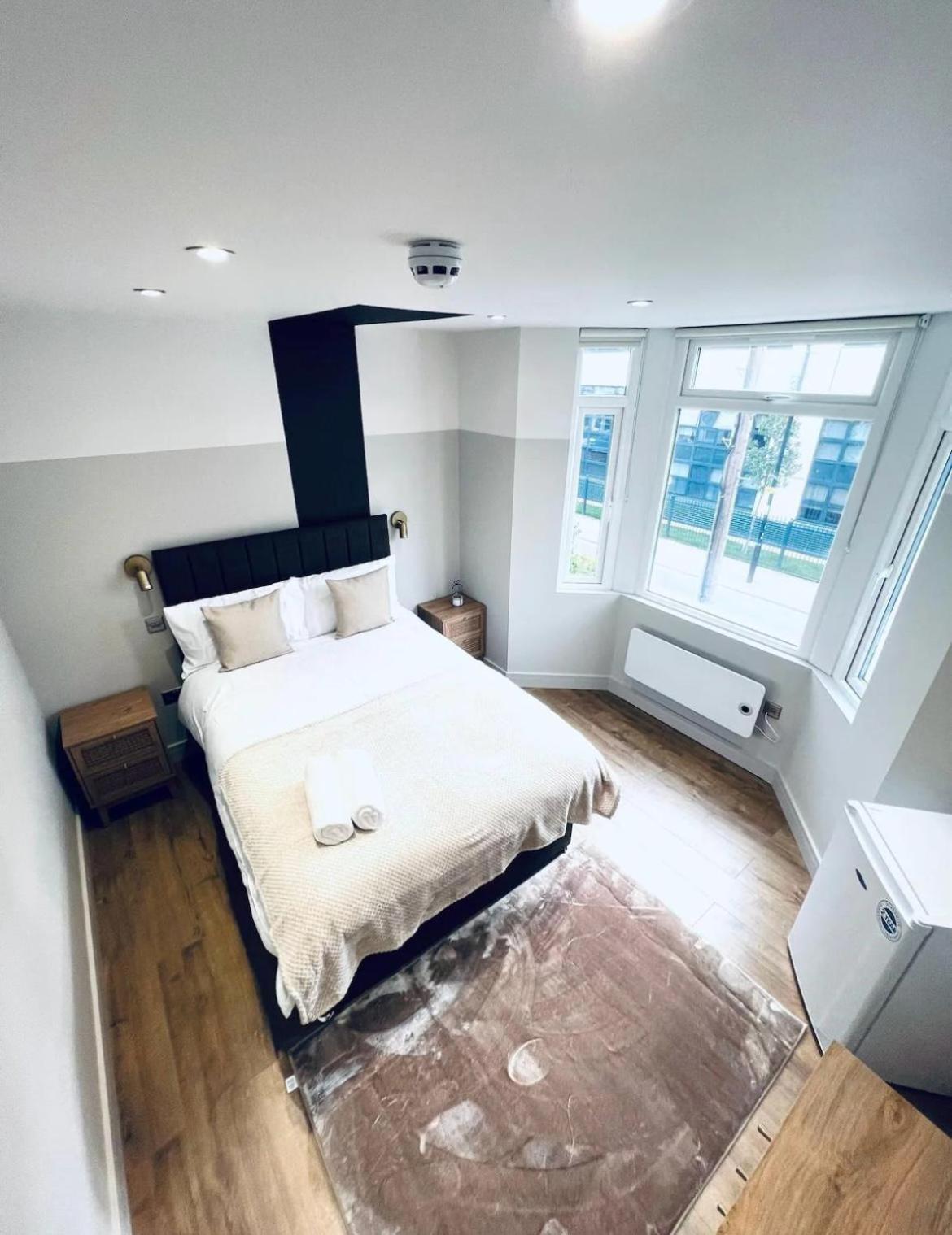 London South Charming Ensuite Look Like Hotel Designer Room Buitenkant foto
